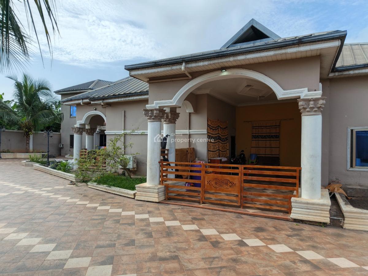 5 Bedroom, Fumesua, on Tech Ejisu Road., Kumasi Metropolitan, Ashanti, House for Sale