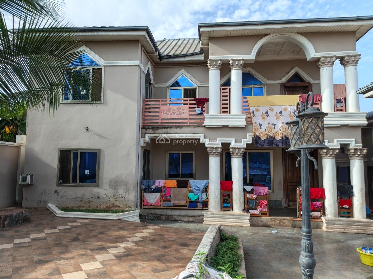 5 Bedroom, Fumesua, on Tech Ejisu Road., Kumasi Metropolitan, Ashanti, House for Sale