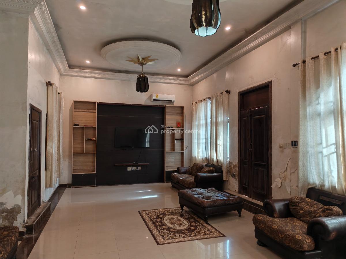 5 Bedroom, Fumesua, on Tech Ejisu Road., Kumasi Metropolitan, Ashanti, House for Sale