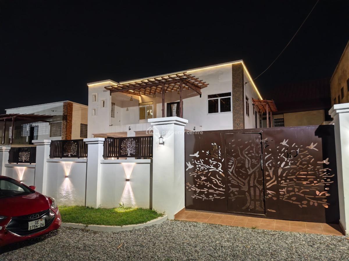 4 Bedrooms, Kwamo, on Kumsi / Ejisu Road, Kumasi Metropolitan, Ashanti, House for Sale