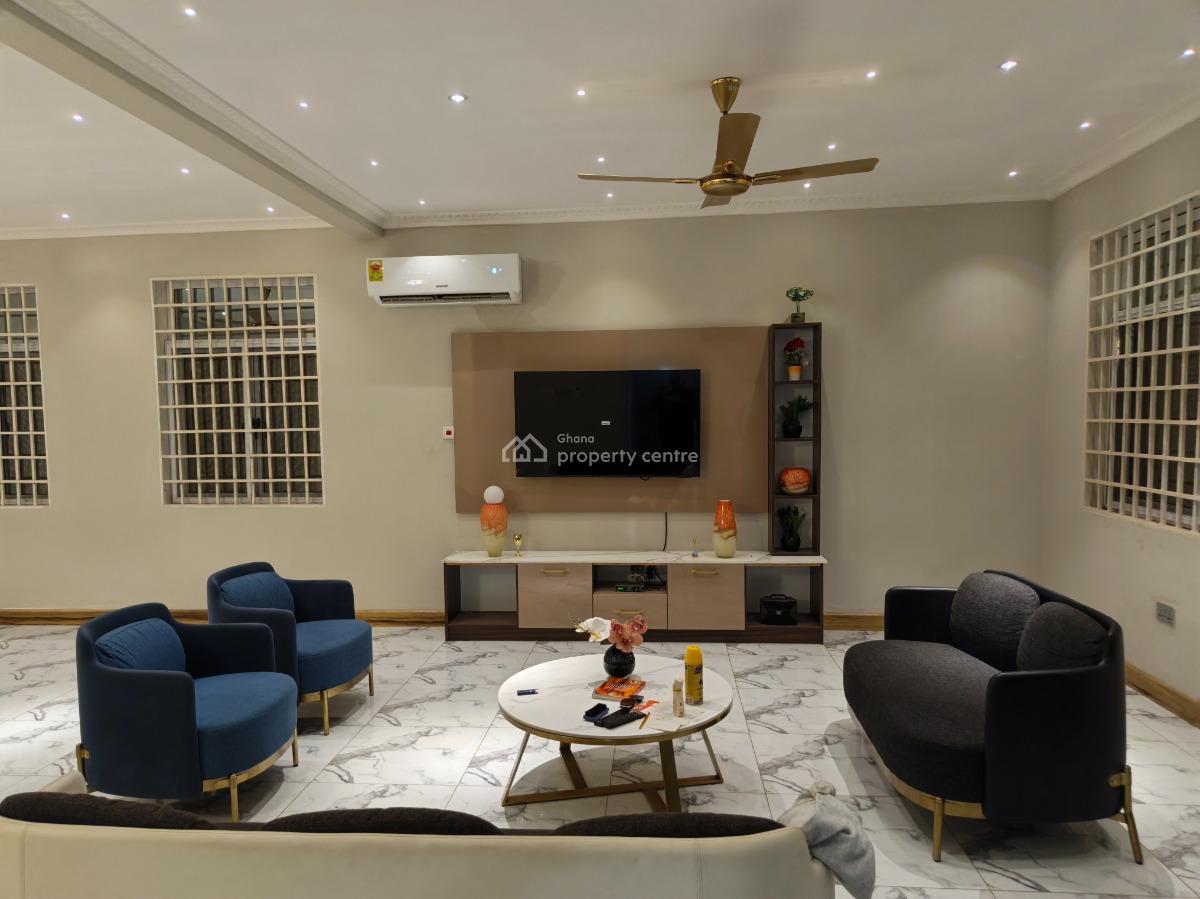 4 Bedrooms, Kwamo, on Kumsi / Ejisu Road, Kumasi Metropolitan, Ashanti, House for Sale