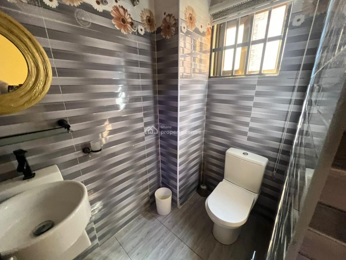 Executive3-bedroom House@ Teshie Bushroad, Bushroad, Teshie New Town, Accra, Detached Duplex for Rent