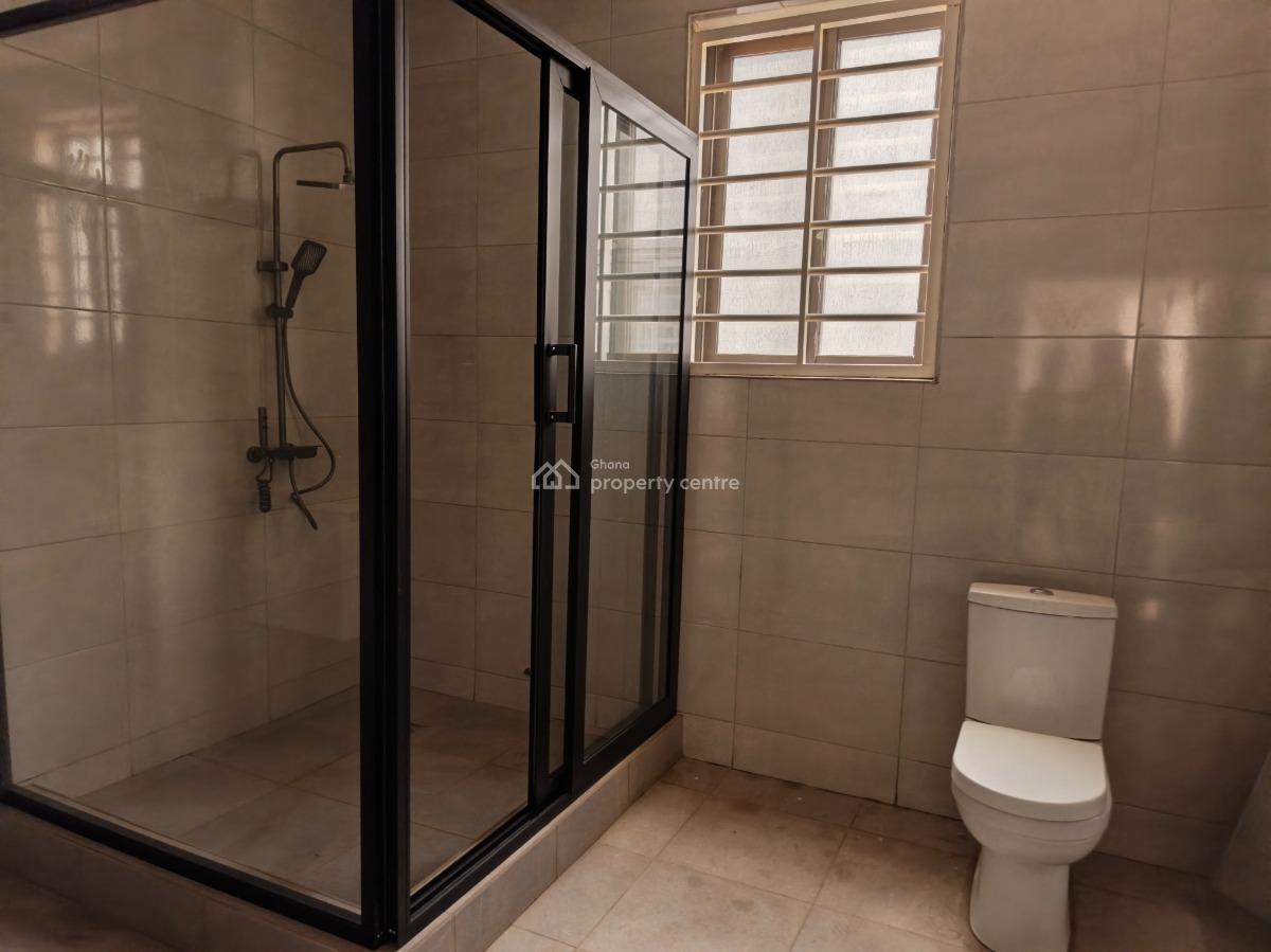 3 Bedrooms., Buokrom, Near Kumasi Airport, Kumasi Metropolitan, Ashanti, House for Sale