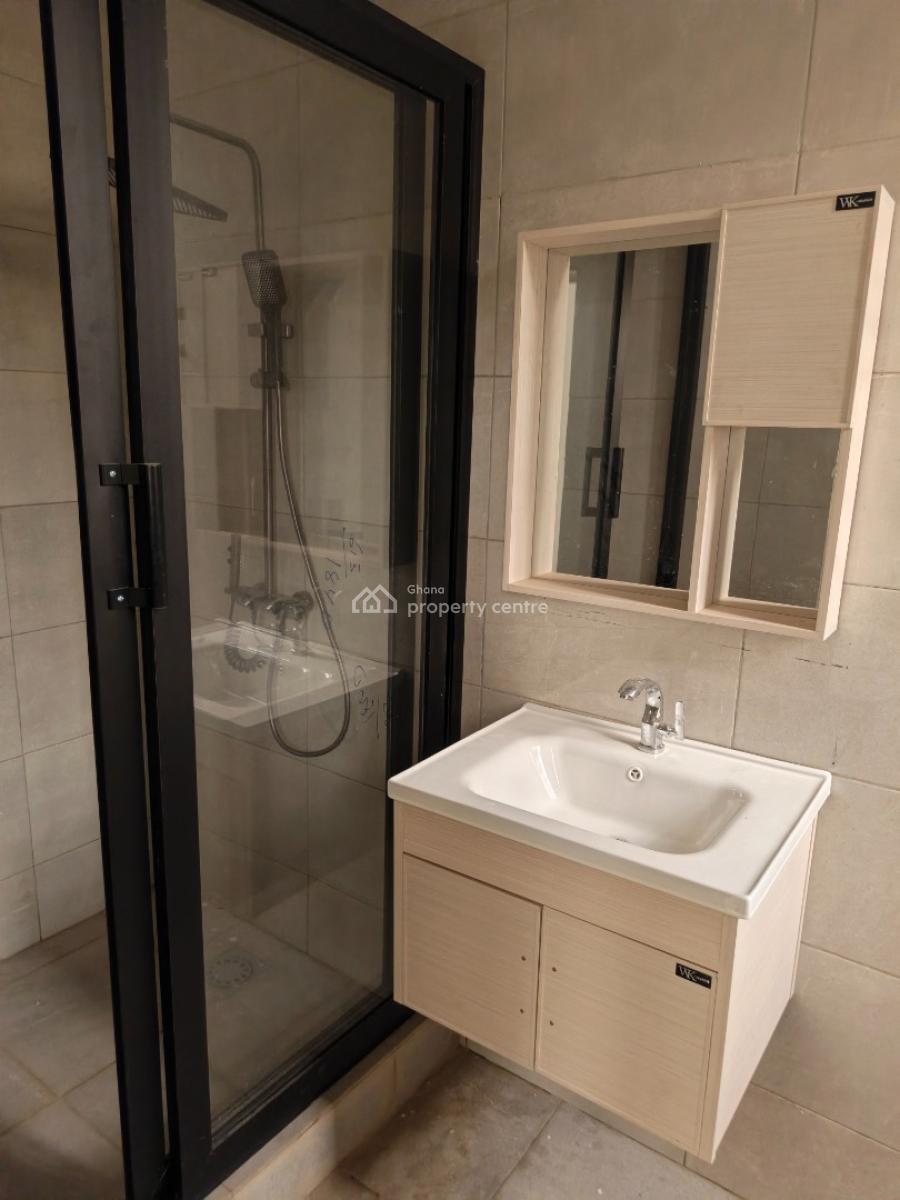 3 Bedrooms., Buokrom, Near Kumasi Airport, Kumasi Metropolitan, Ashanti, House for Sale