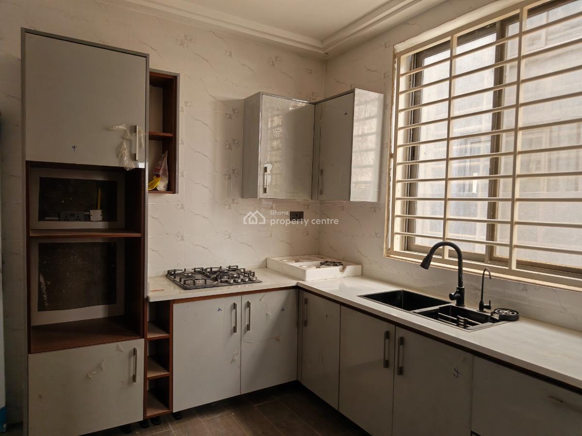 3 Bedrooms., Buokrom, Near Kumasi Airport, Kumasi Metropolitan, Ashanti, House for Sale