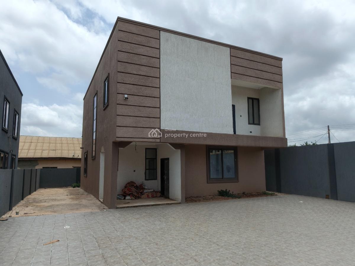 3 Bedrooms, Buokrom, Near Kumasi Airport., Kumasi Metropolitan, Ashanti, House for Sale