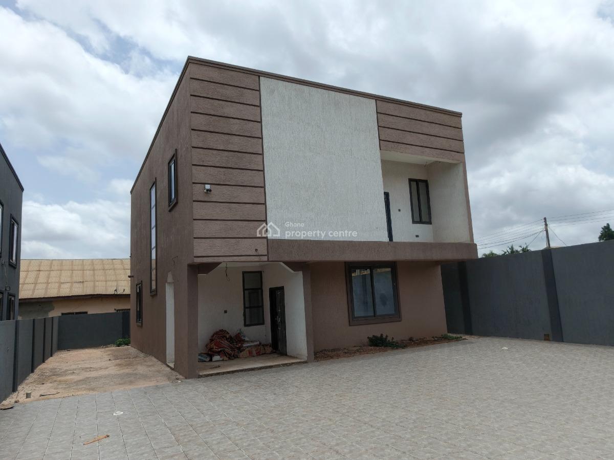 3 Bedrooms, Buokrom, Near Kumasi Airport., Kumasi Metropolitan, Ashanti, House for Sale