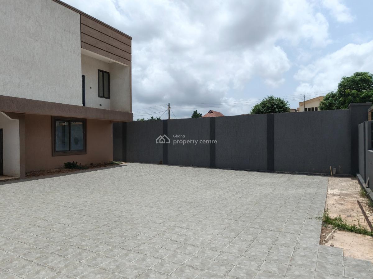 Gated Homes/ Houses, Buokrom, Near Kumasi Airport., Kumasi Metropolitan, Ashanti, House for Sale