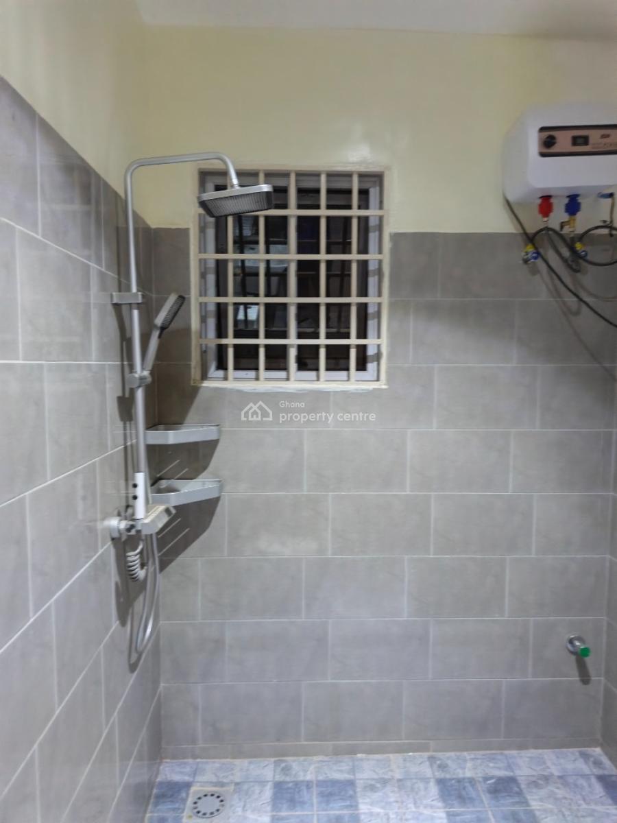 Luxury 4 Bedrooms, on Tech / Ejisu Road., Ejisu-juaben Municipal, Ashanti, House for Sale