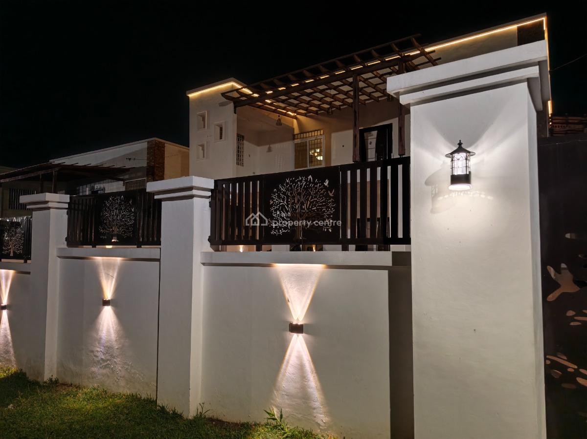 Luxury 4 Bedrooms, on Tech / Ejisu Road., Ejisu-juaben Municipal, Ashanti, House for Sale