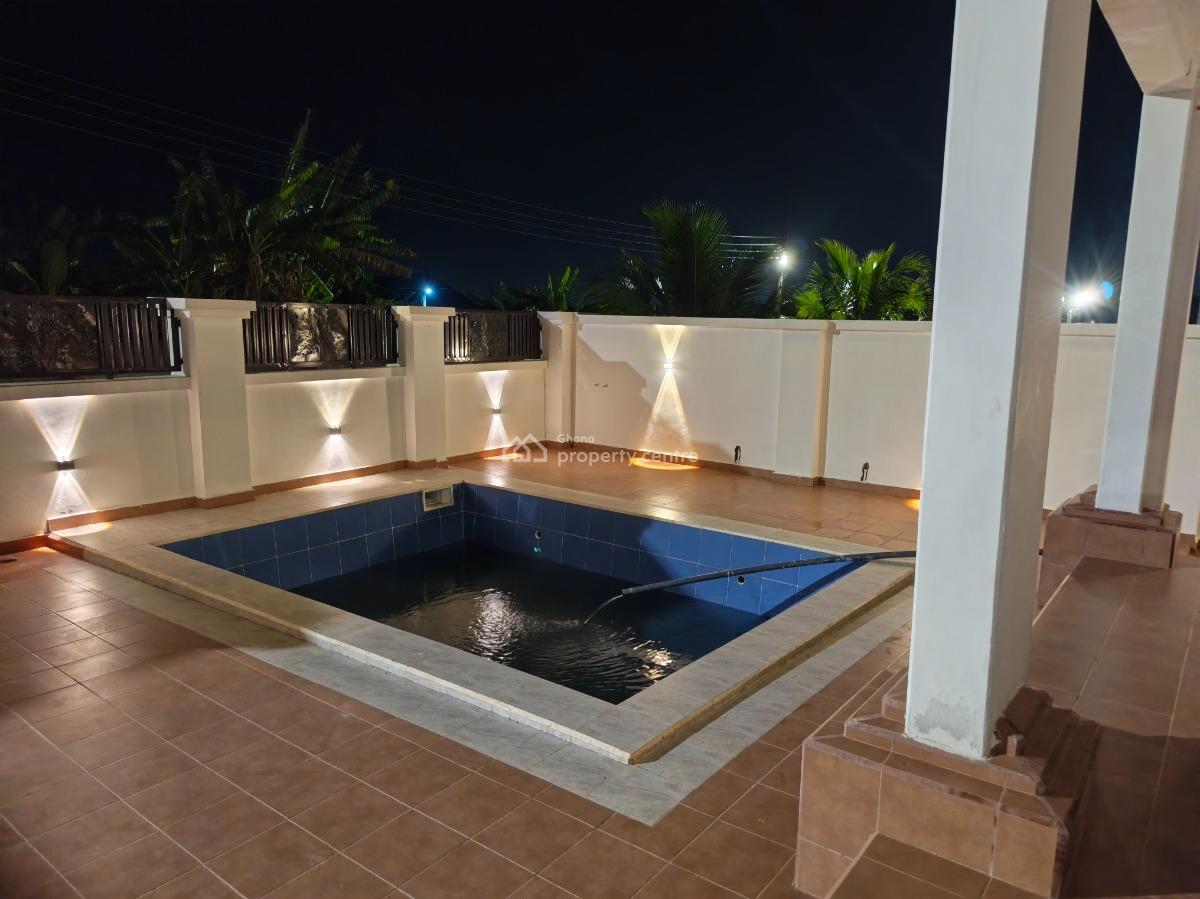Luxury 4 Bedrooms, on Tech / Ejisu Road., Ejisu-juaben Municipal, Ashanti, House for Sale