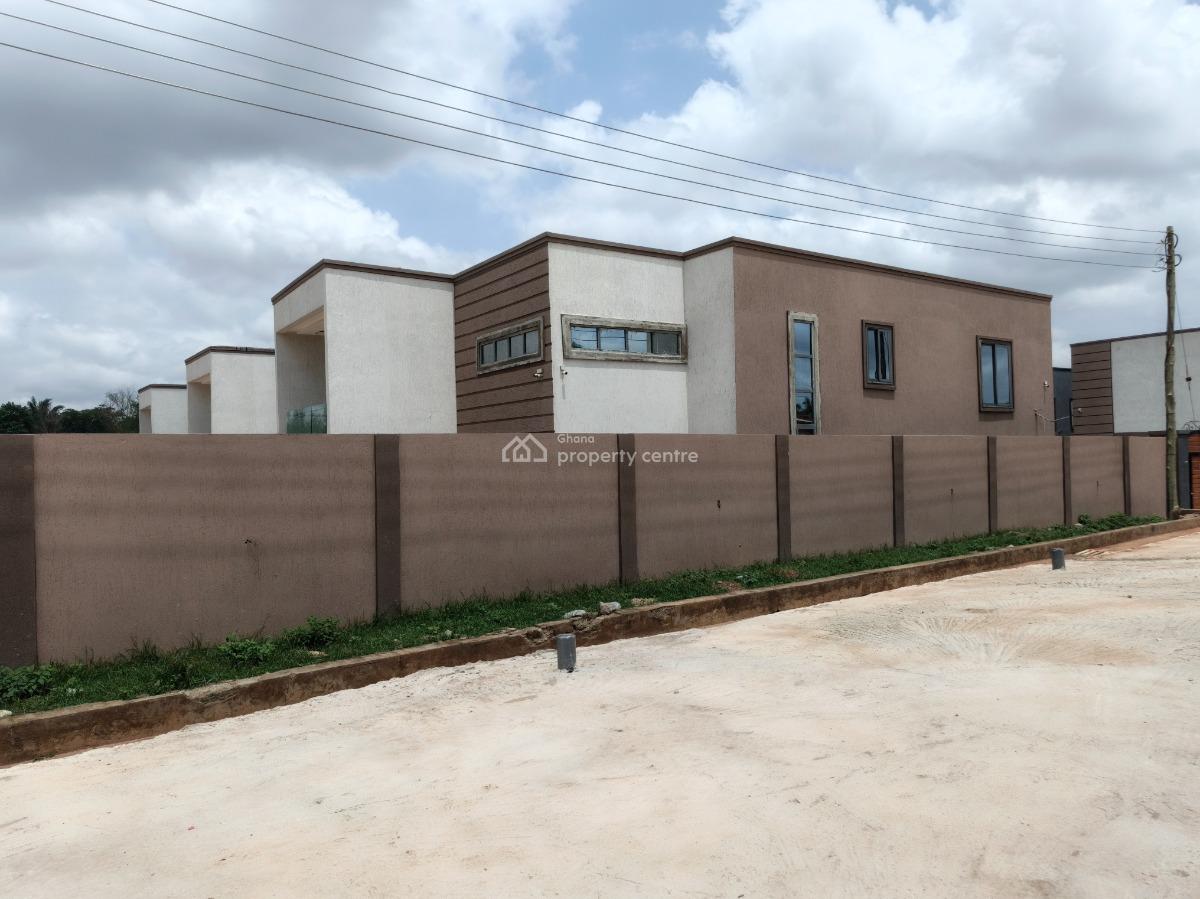 4 Bedrooms, Buokrom, Kumasi Metropolitan, Ashanti, House for Sale