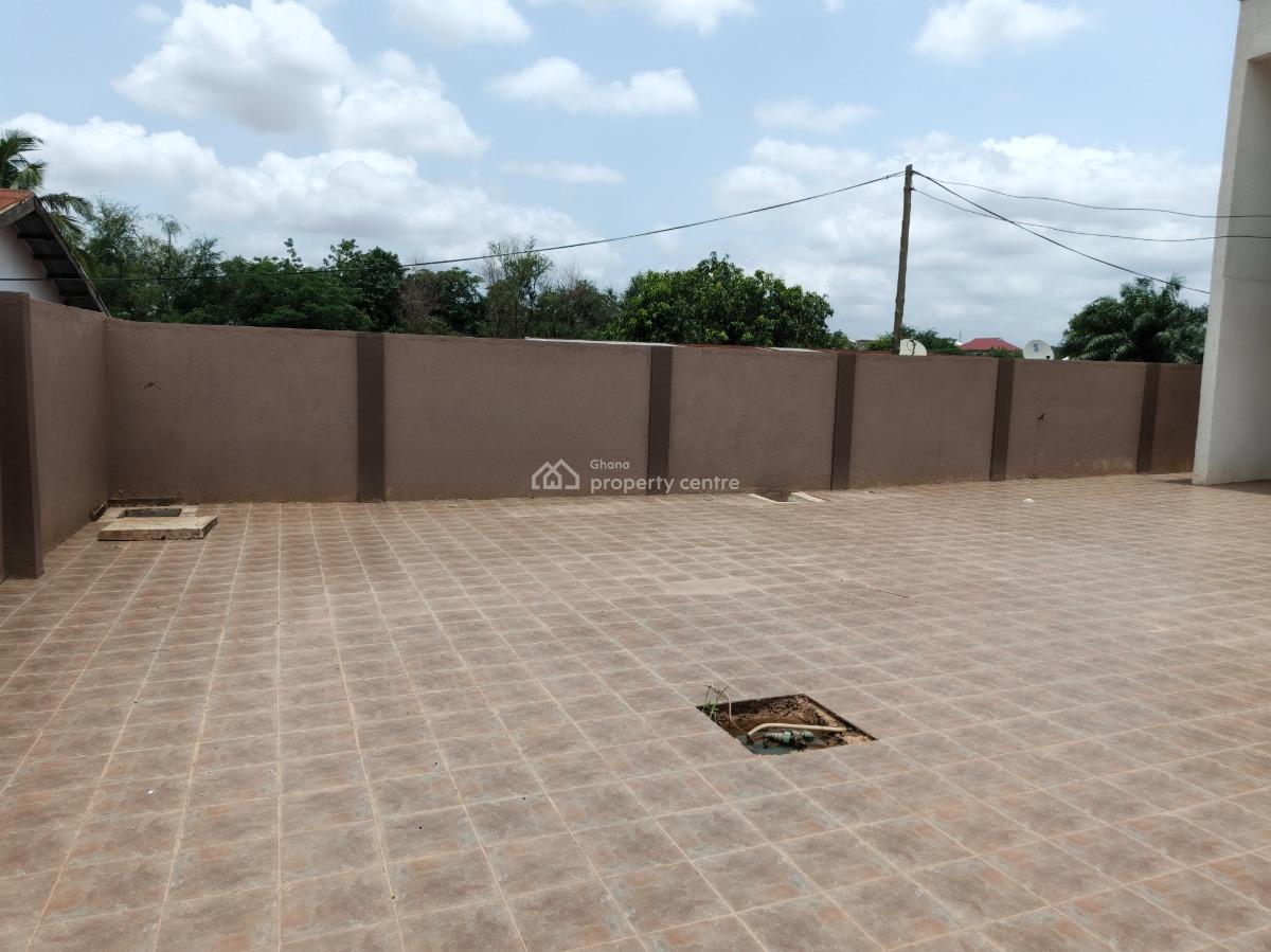 4 Bedrooms, Buokrom, Kumasi Metropolitan, Ashanti, House for Sale