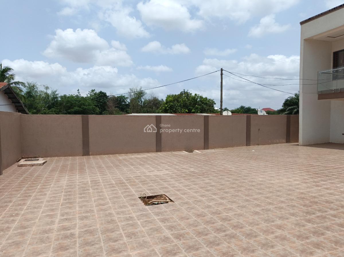 4 Bedrooms. ( Gated Homes / Houses), Buokrom,gated Homes/ Houses, Kumasi Metropolitan, Ashanti, House for Sale