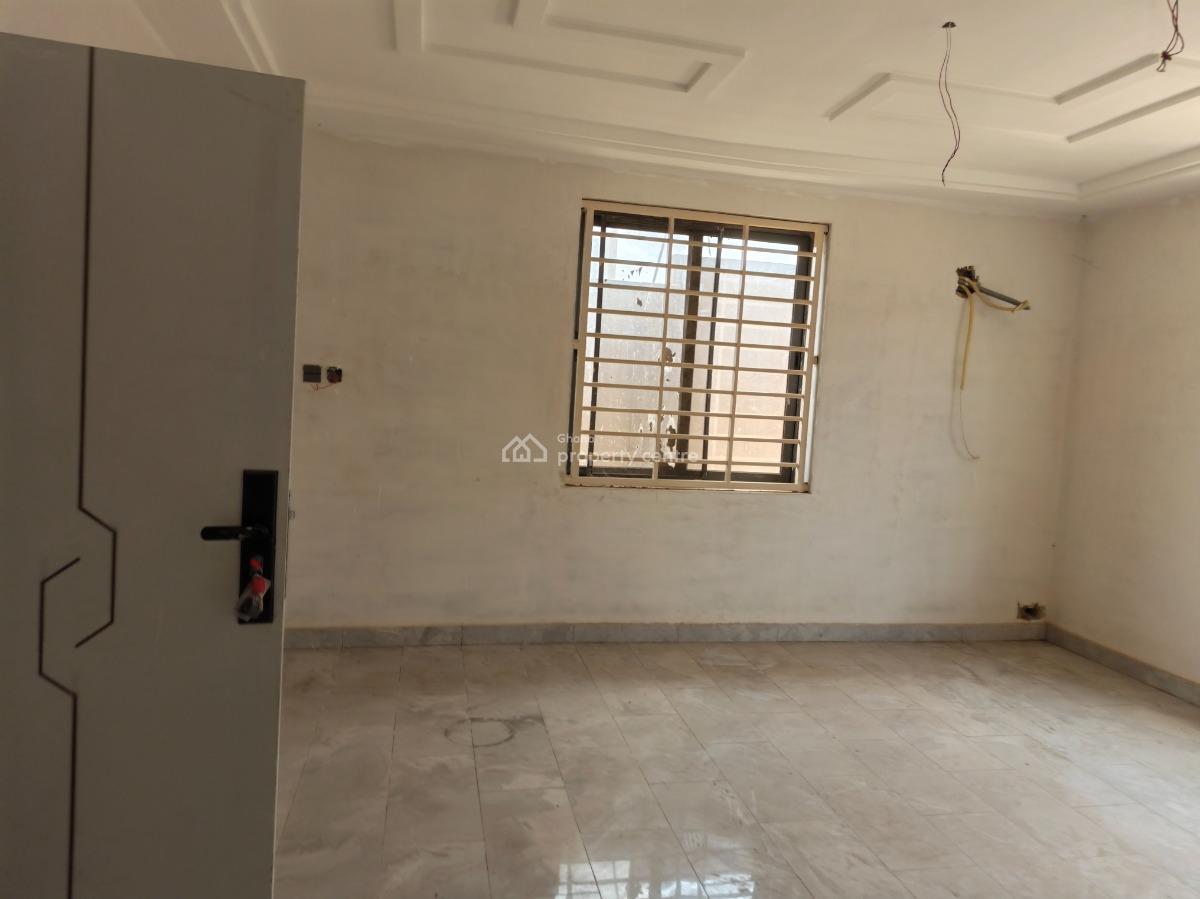 4 Bedrooms. ( Gated Homes / Houses), Buokrom,gated Homes/ Houses, Kumasi Metropolitan, Ashanti, House for Sale