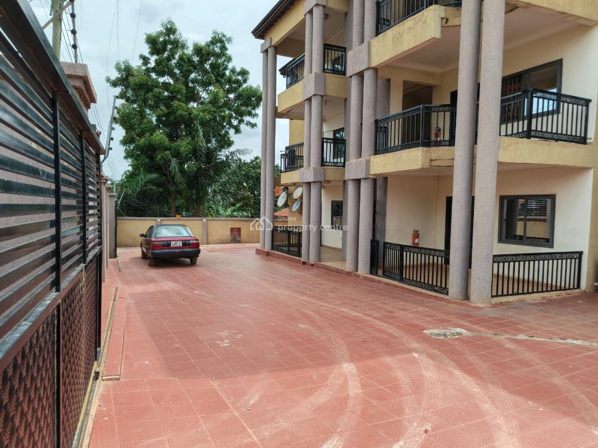 12 Bedrooms Apartments House, Tafo Okess, Kumasi Metropolitan, Ashanti, Block of Flats for Sale