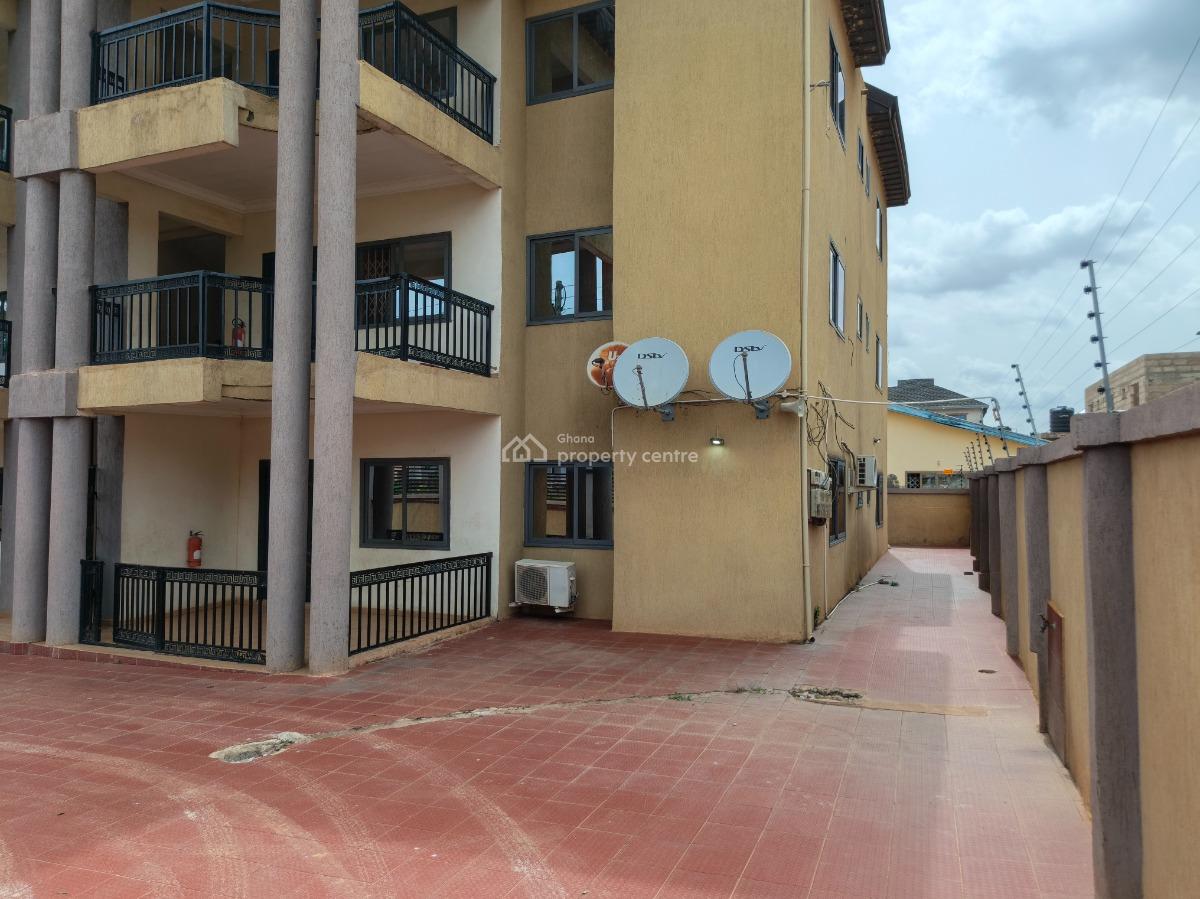 12 Bedrooms Apartments House, Tafo Okess, Kumasi Metropolitan, Ashanti, Block of Flats for Sale