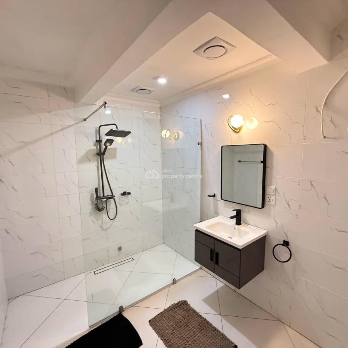 Executive 5-bedroom, North Ridge, Accra, House for Rent