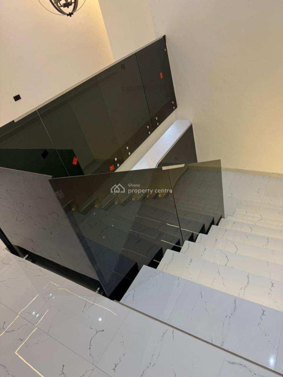 Executive 6 Bedroom, Kumasi Metropolitan, Ashanti, House for Sale