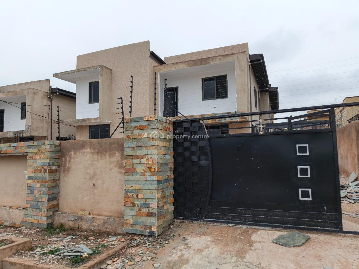 4 Bedrooms, Buokrom Estate F Line., Kumasi Metropolitan, Ashanti, House for Sale