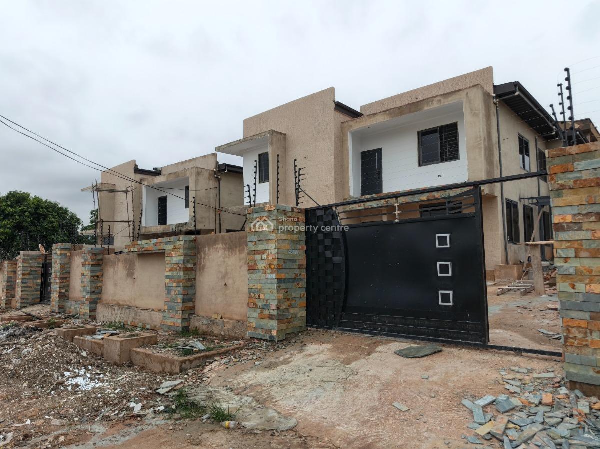 4 Bedrooms, Buokrom Estate F Line., Kumasi Metropolitan, Ashanti, House for Sale