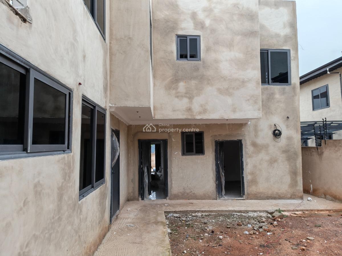 4 Bedrooms, Buokrom Estate F Line., Kumasi Metropolitan, Ashanti, House for Sale