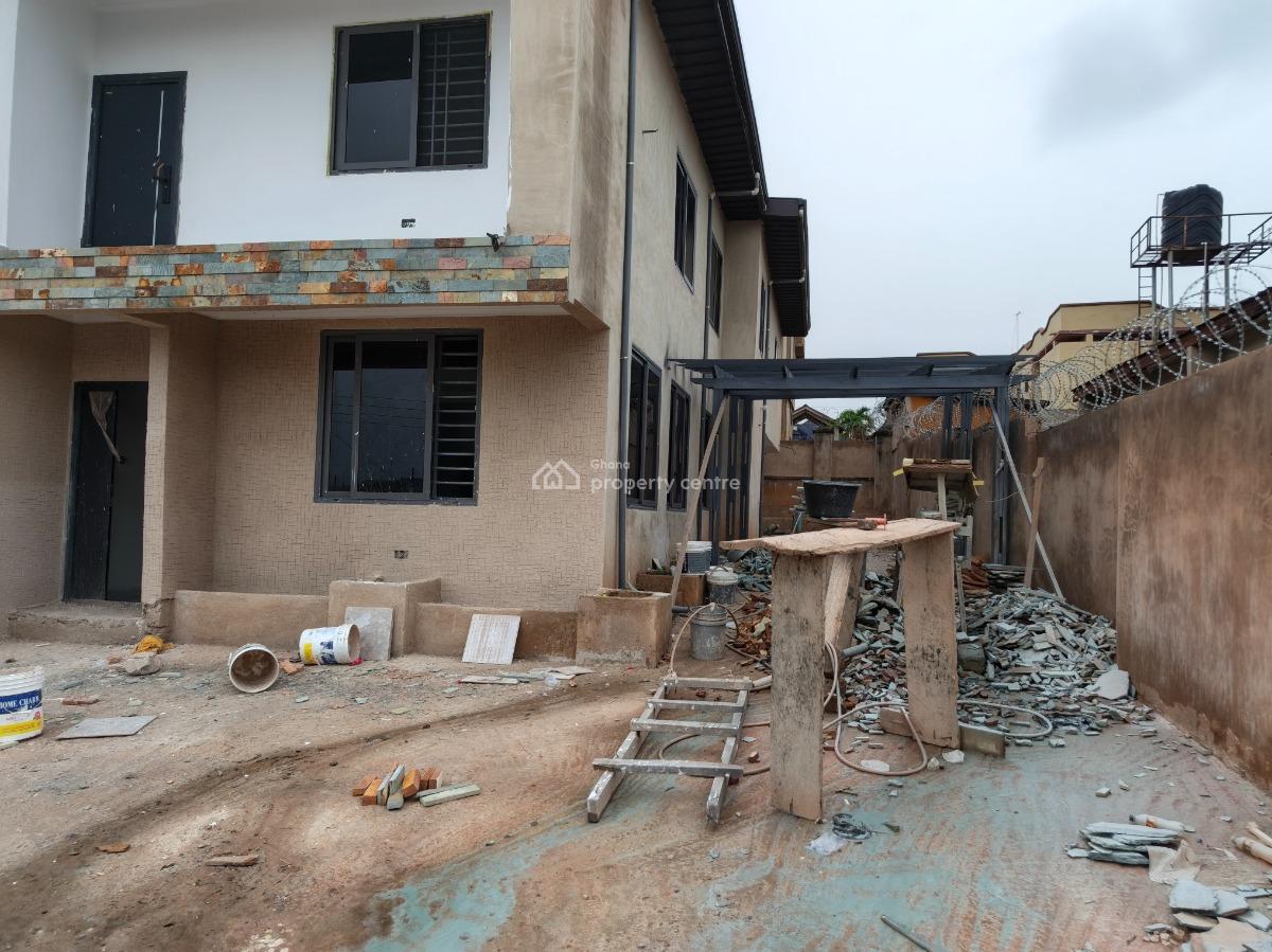 4 Bedrooms, Buokrom Estate F Line., Kumasi Metropolitan, Ashanti, House for Sale