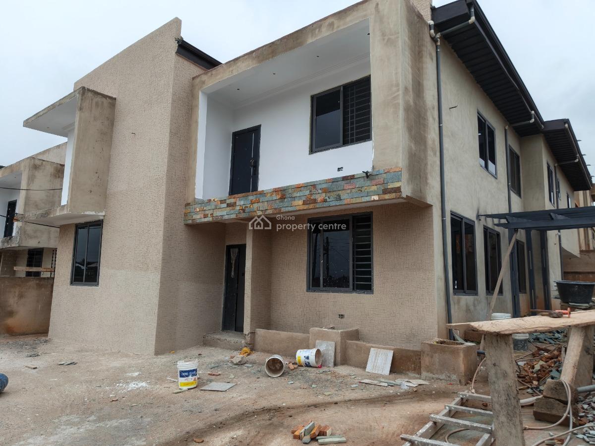 4 Bedrooms, Buokrom Estate F Line., Kumasi Metropolitan, Ashanti, House for Sale