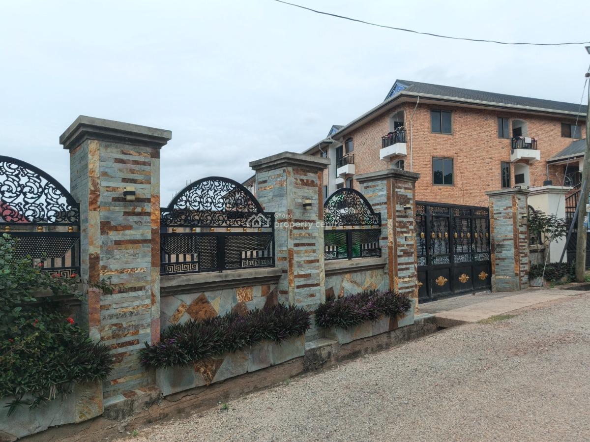 8 Bedrooms ( Uncompleted), Asokore Mampong, Kumasi Metropolitan, Ashanti, House for Sale