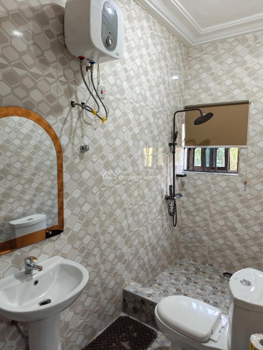 Hotel     ( 16 Bedrooms ), Owhim Amanfrom, on Abrepo Barekese Road, Kumasi Metropolitan, Ashanti, Hotel / Guest House for Sale