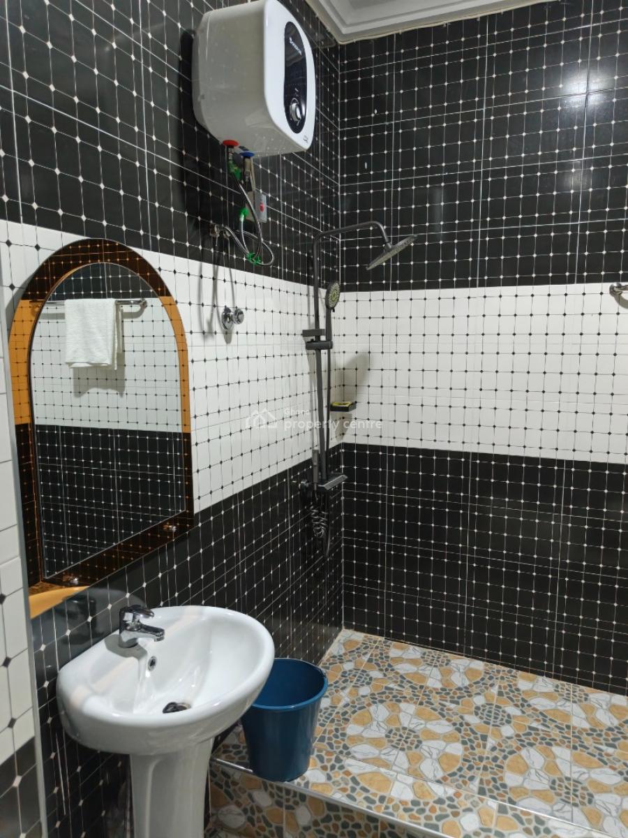 Hotel     ( 16 Bedrooms ), Owhim Amanfrom, on Abrepo Barekese Road, Kumasi Metropolitan, Ashanti, Hotel / Guest House for Sale