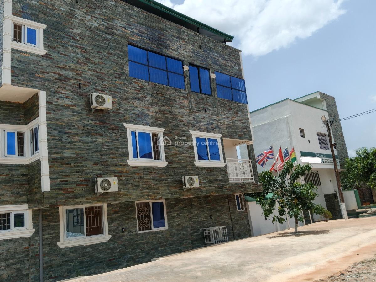 Hotel ( 17 Bedrooms), Ahenama Kokoben, Near Santasi., Kumasi Metropolitan, Ashanti, Hotel / Guest House for Sale