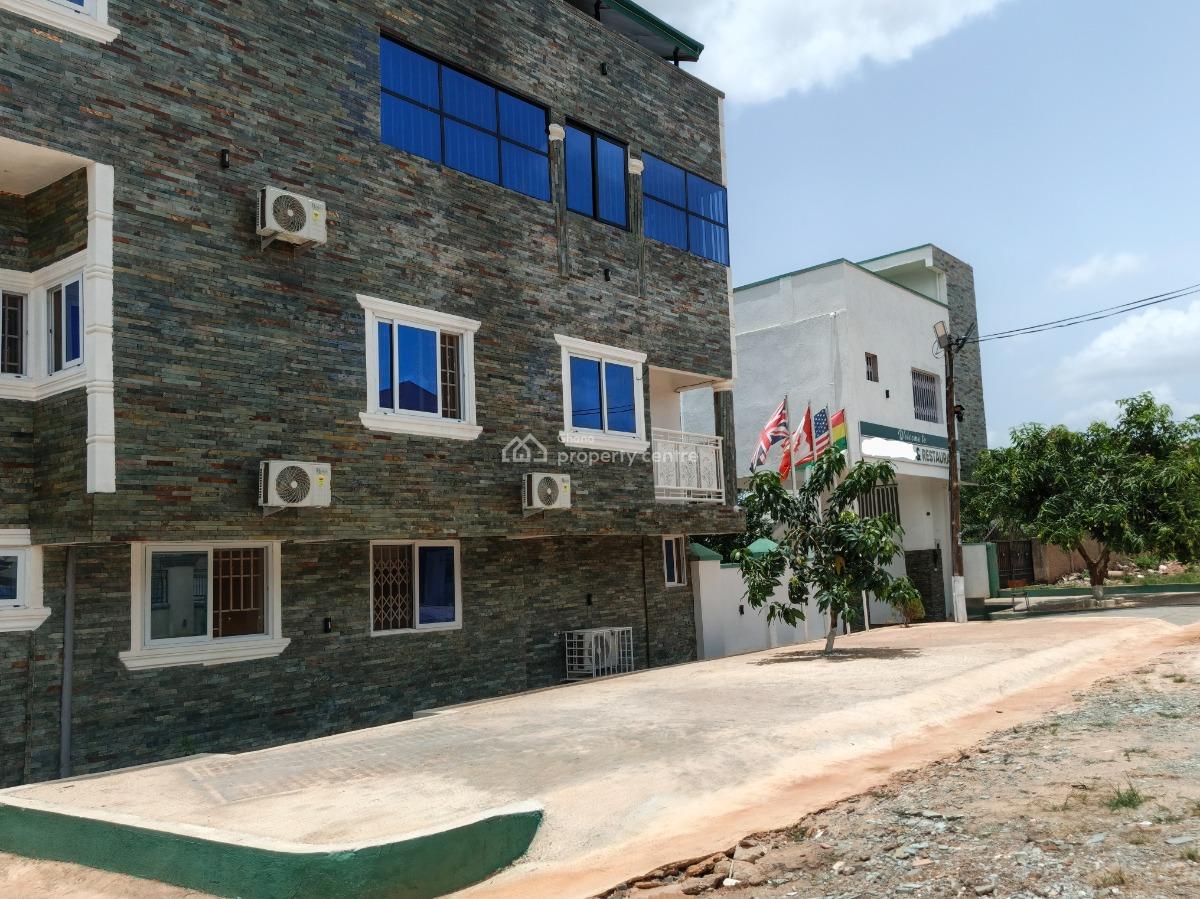 Hotel ( 17 Bedrooms), Ahenama Kokoben, Near Santasi., Kumasi Metropolitan, Ashanti, Hotel / Guest House for Sale