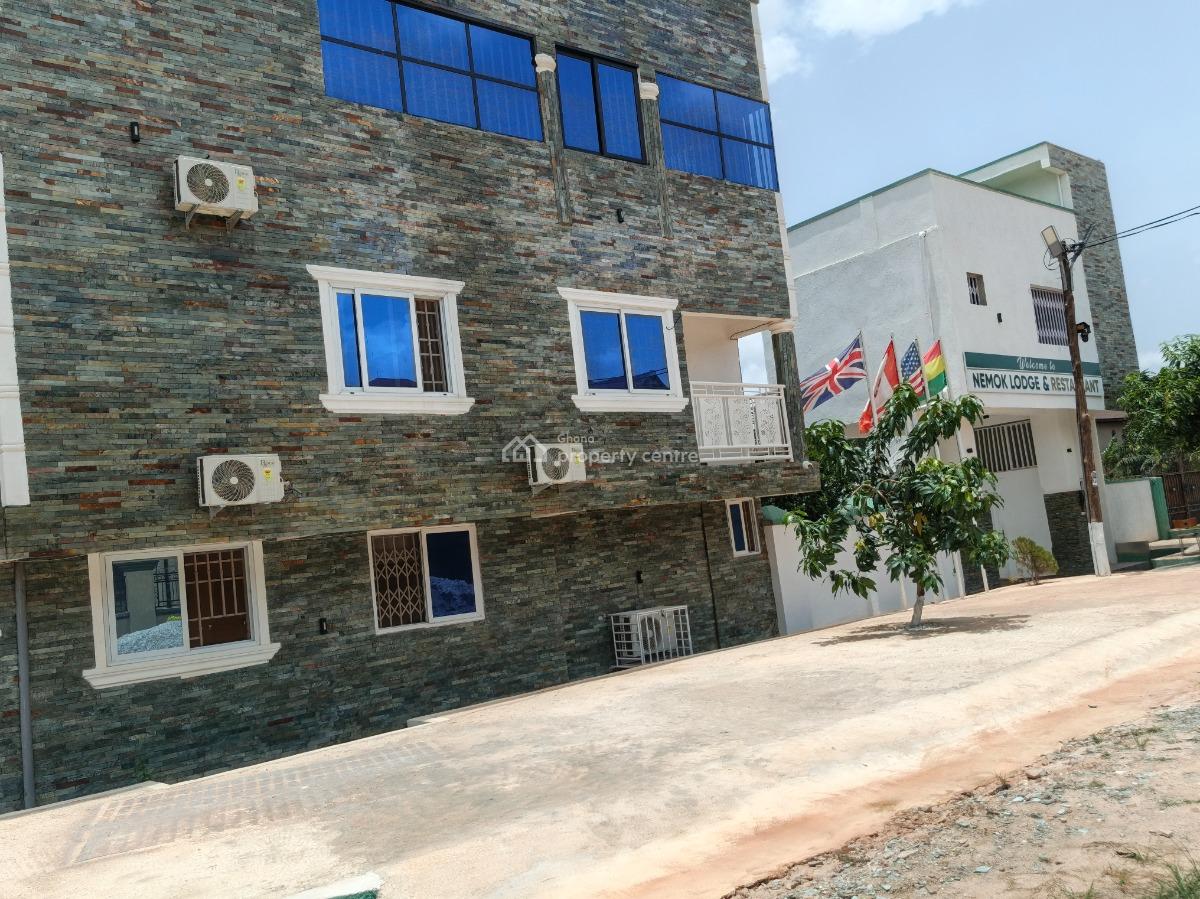 Hotel ( 17 Bedrooms), Ahenama Kokoben, Near Santasi., Kumasi Metropolitan, Ashanti, Hotel / Guest House for Sale