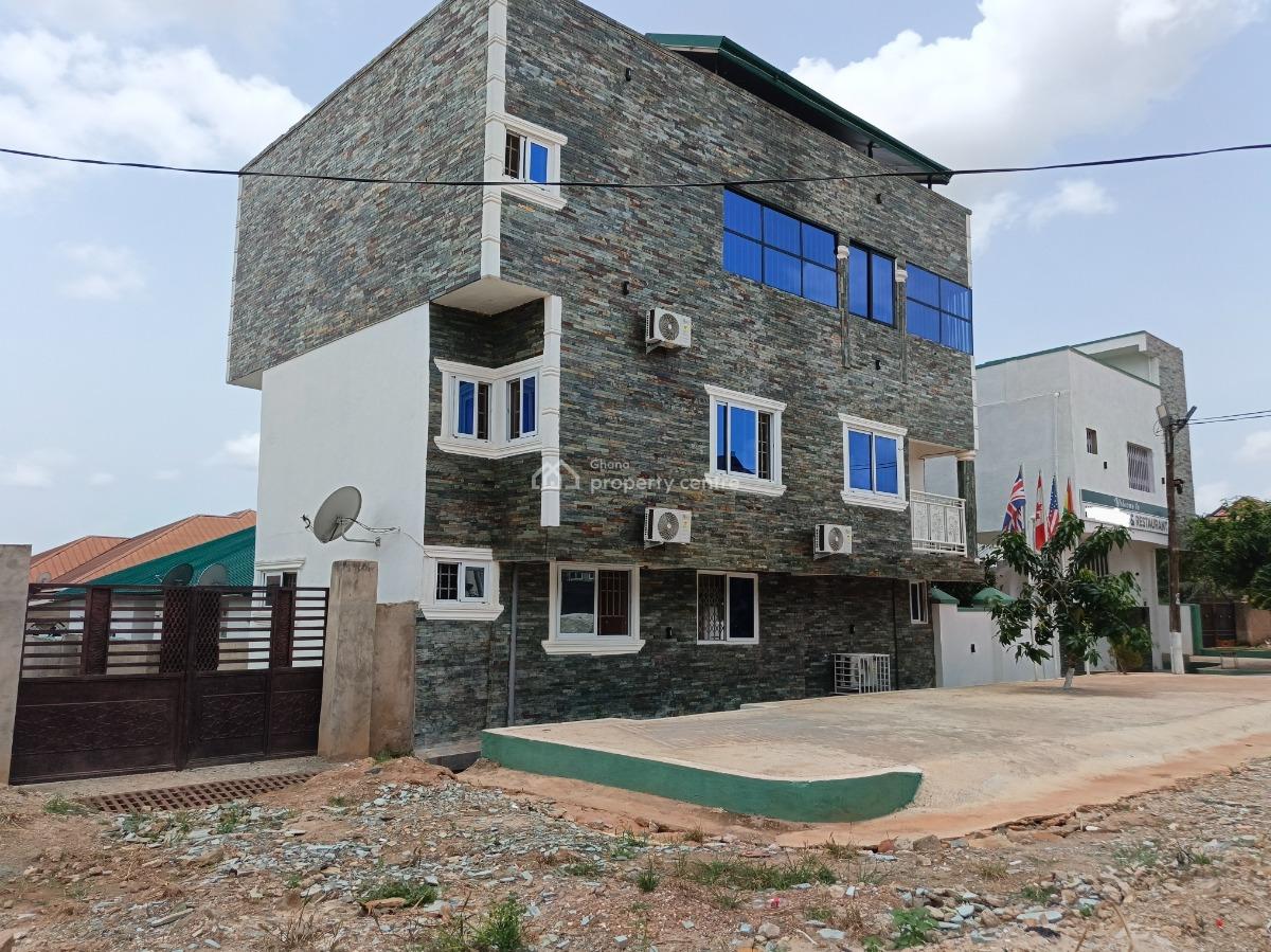 Hotel ( 17 Bedrooms), Ahenama Kokoben, Near Santasi., Kumasi Metropolitan, Ashanti, Hotel / Guest House for Sale