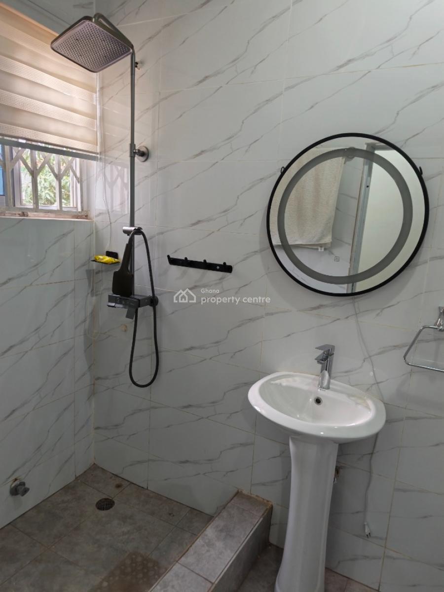 Hotel ( 17 Bedrooms), Ahenama Kokoben, Near Santasi., Kumasi Metropolitan, Ashanti, Hotel / Guest House for Sale