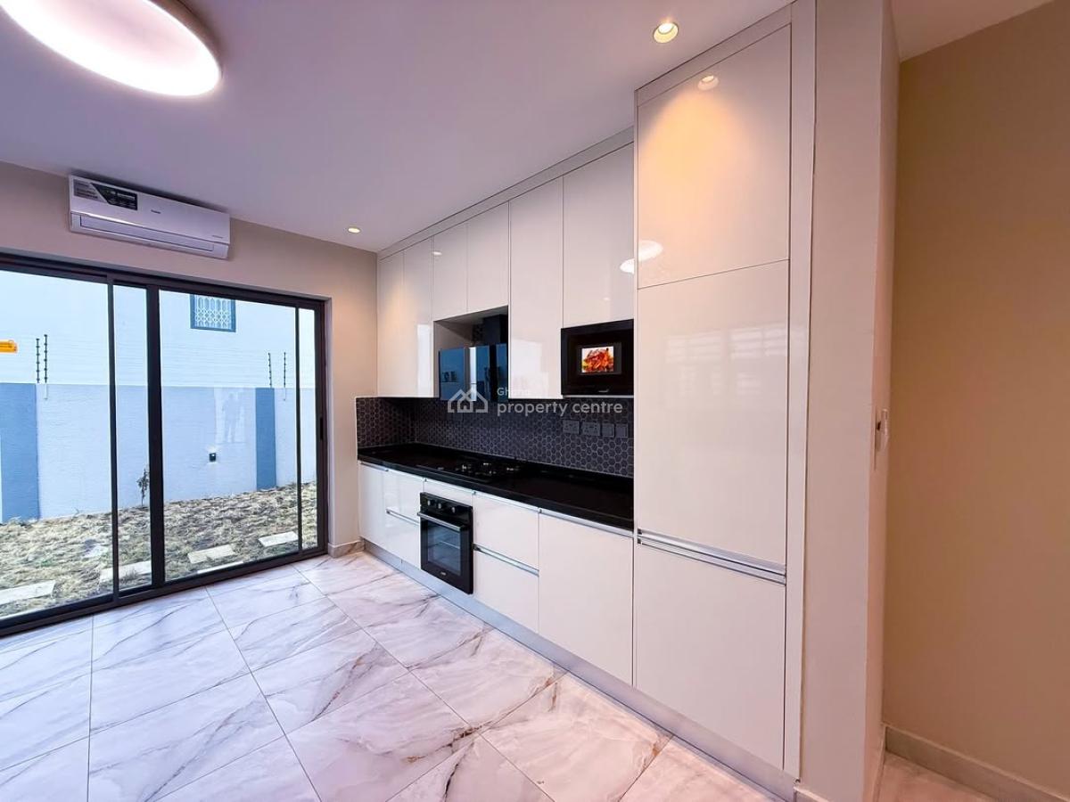 4 Bedroom House with a Boys Quarters at Ashaley Botwe, Ashaley Botwe, Accra Metropolitan, Accra, House for Sale