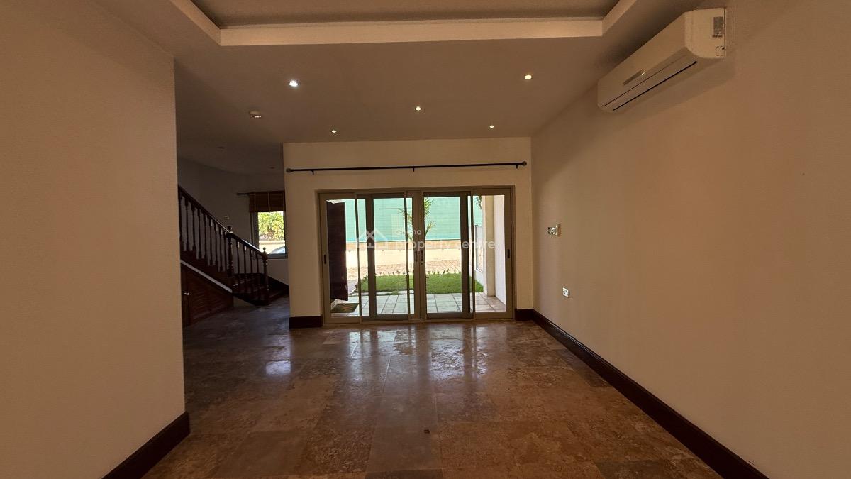 3 Bedroom Townhouse with Private Swimming Pool in a Gated Community, Airport Residential Area, Accra, Townhouse for Rent
