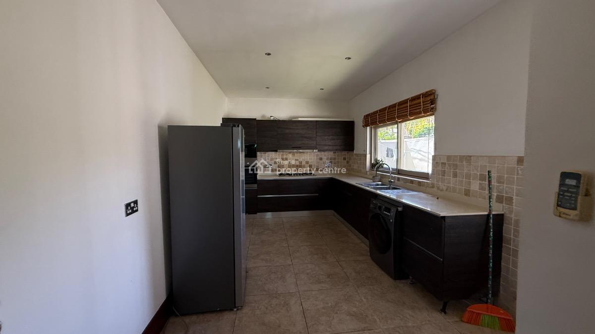 3 Bedroom Townhouse with Private Swimming Pool in a Gated Community, Airport Residential Area, Accra, Townhouse for Rent