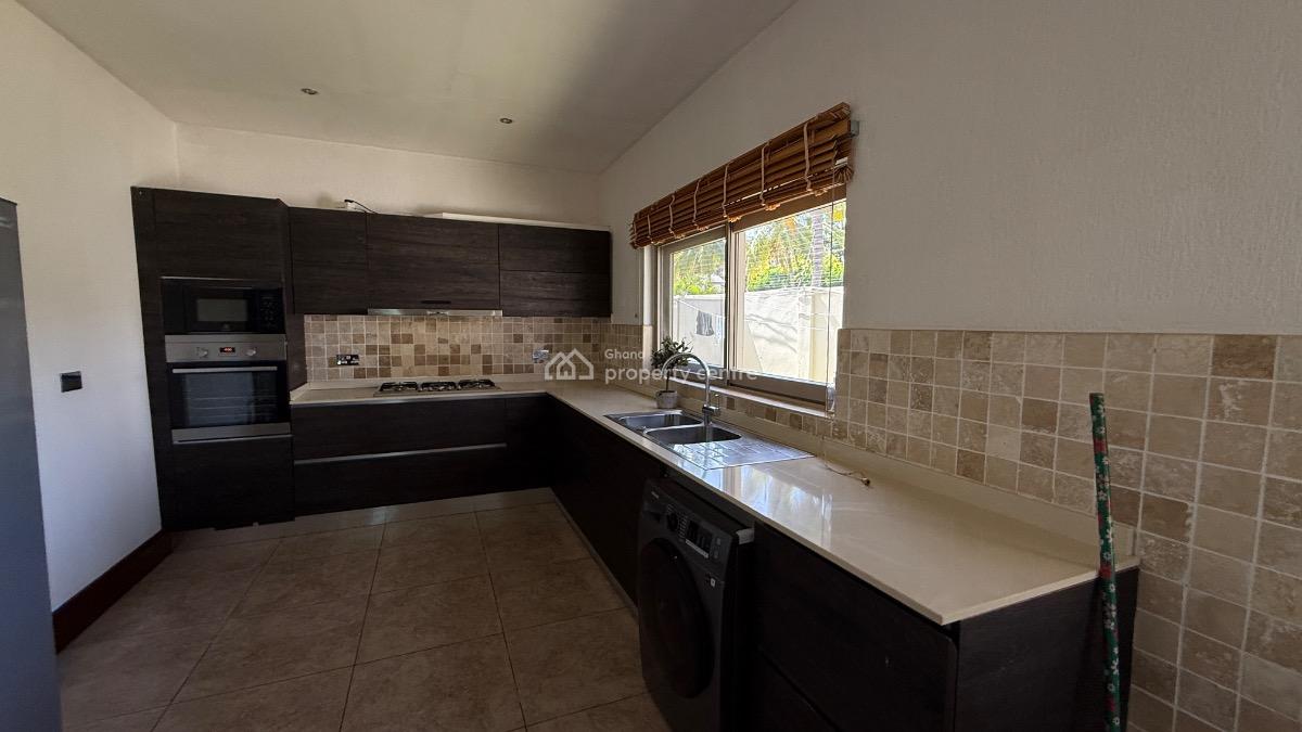 3 Bedroom Townhouse with Private Swimming Pool in a Gated Community, Airport Residential Area, Accra, Townhouse for Rent