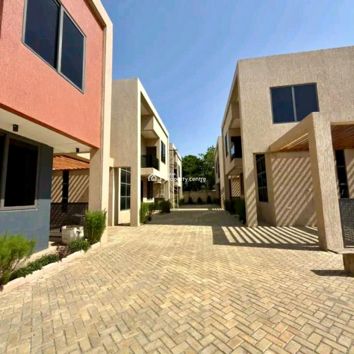 4 Bedroom Townhouse in a Gated Community, Airport Residential Area, Accra, Townhouse for Sale