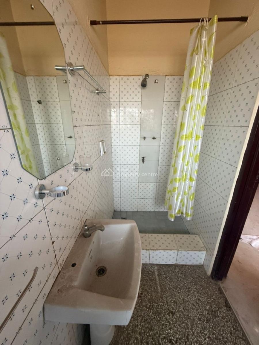 10 Bedrooms at Mccarthy Hills, Menskrom, Mccarthy Hill, Ga South Municipal, Accra, Hotel / Guest House for Sale