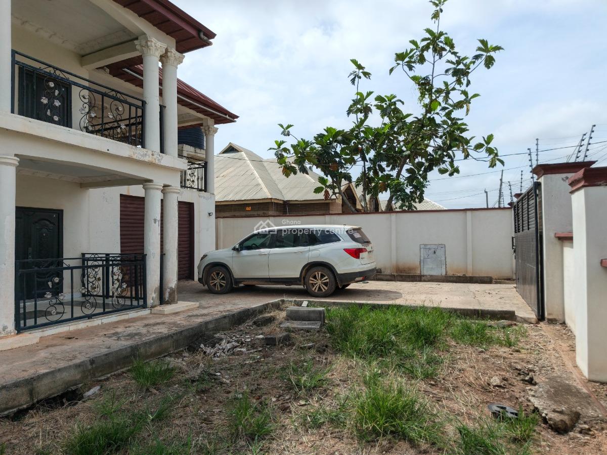 5 Bedrooms, Abuakwa Manhyia, Kumasi Metropolitan, Ashanti, House for Sale