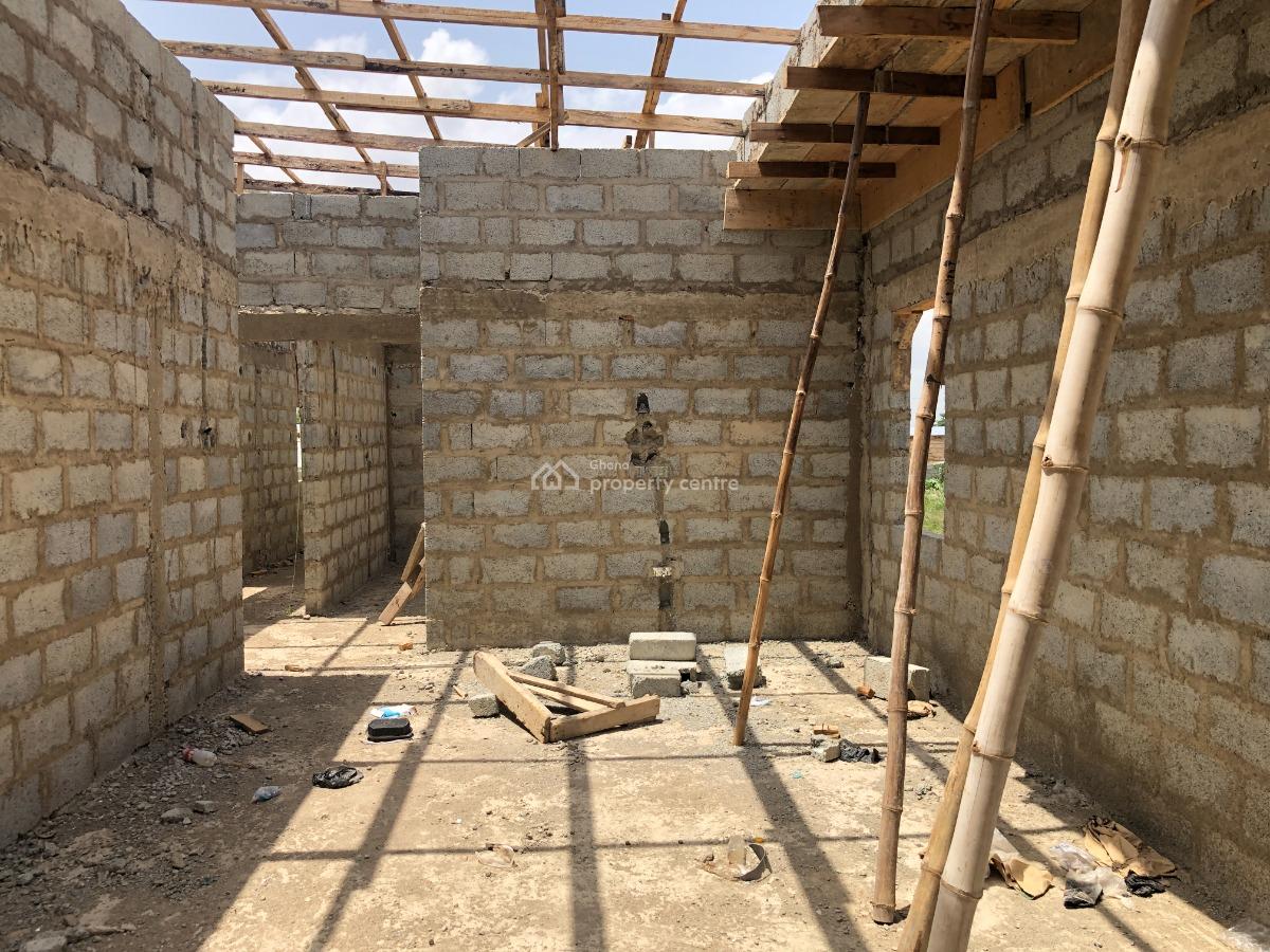 Uncompleted 3 Bedroom in a Good Location., Abokobi Lorry Station, Abokobi, Ga East Municipal, Accra, Detached Bungalow for Sale