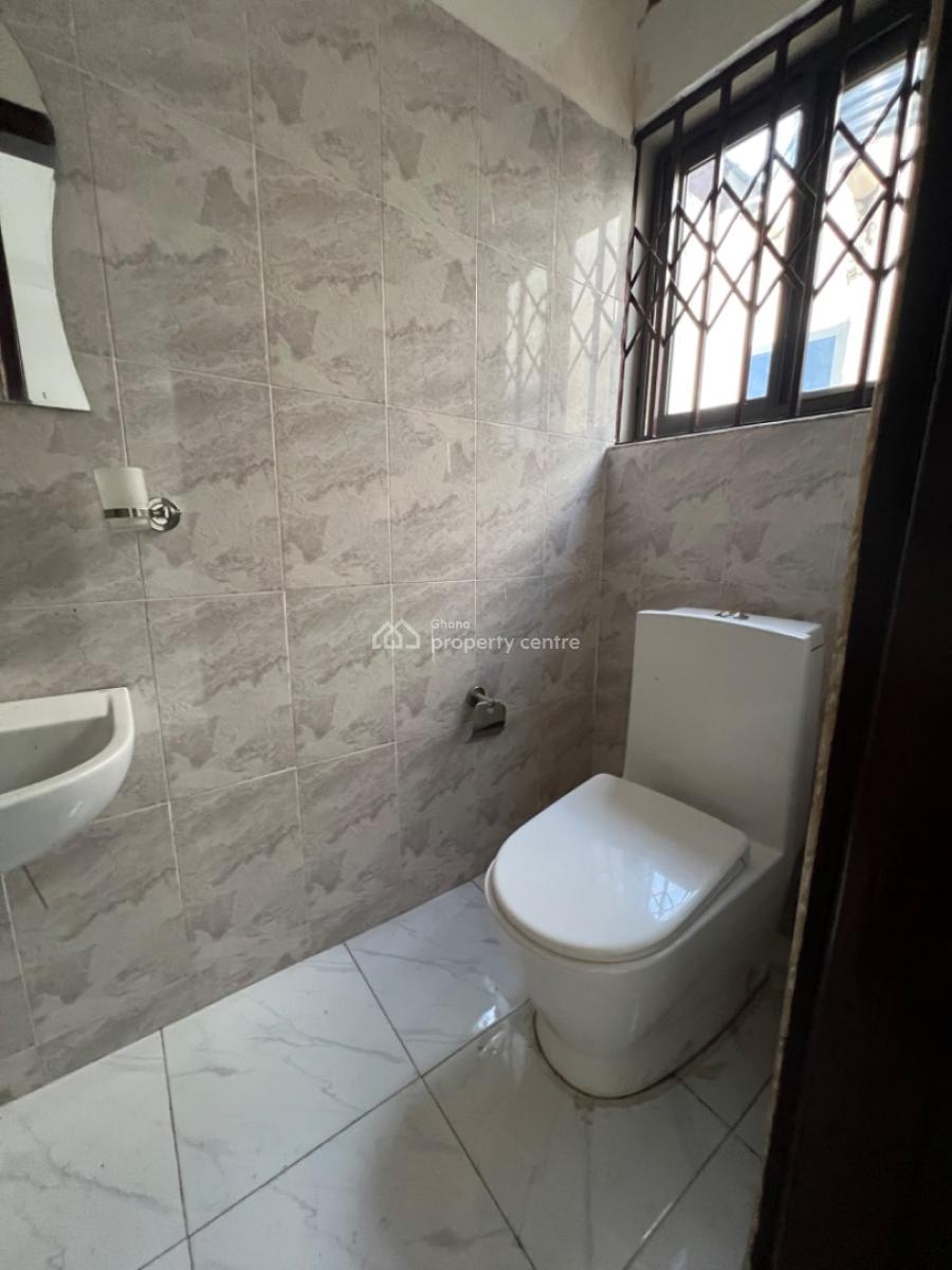 3 Bedrooms Semi Detached House, Oyarifa, La Nkwantanang Madina Municipal, Accra, Semi-detached Duplex for Rent