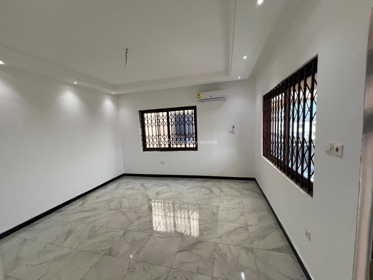 3 Bedrooms Semi Detached House, Oyarifa, La Nkwantanang Madina Municipal, Accra, Semi-detached Duplex for Rent