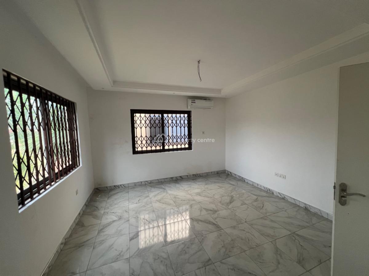 3 Bedrooms Semi Detached House, Oyarifa, La Nkwantanang Madina Municipal, Accra, Semi-detached Duplex for Rent