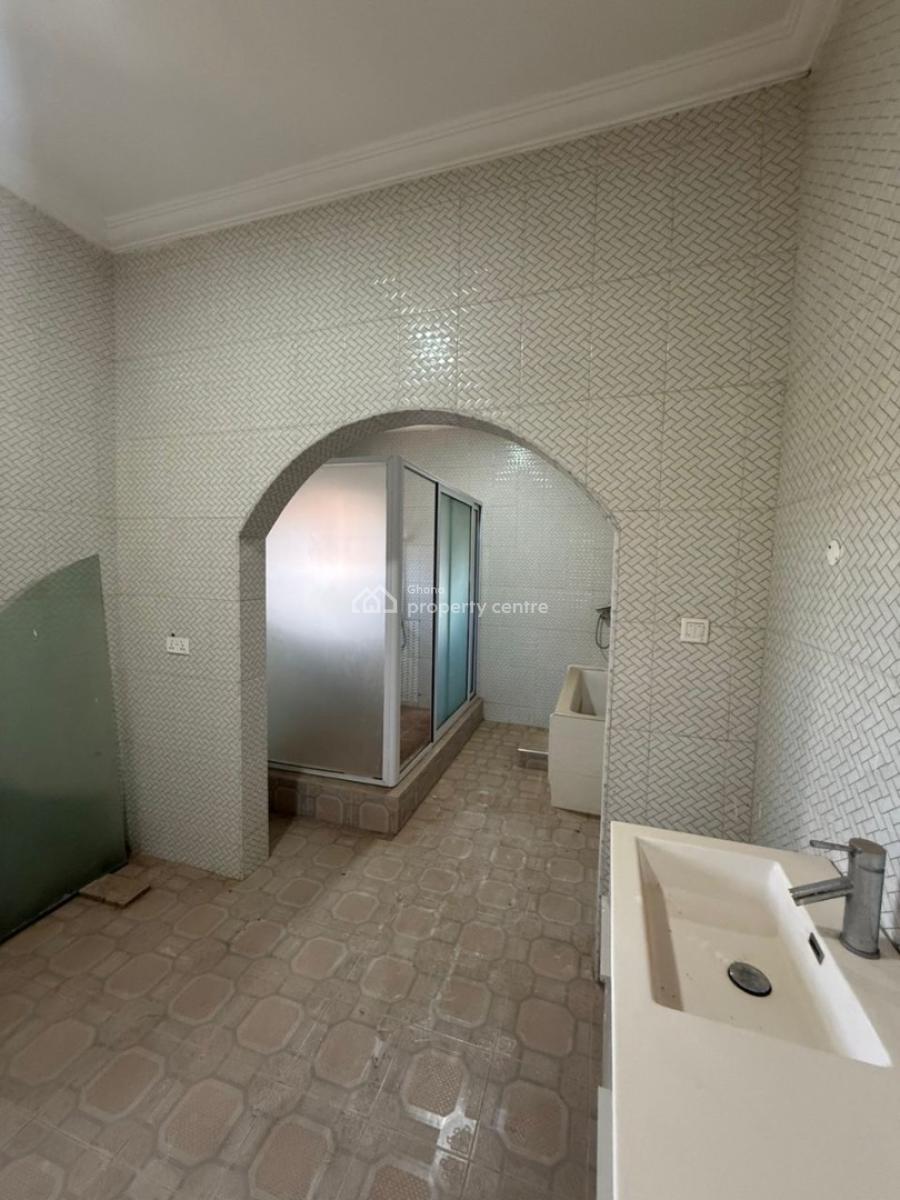 5 Bedrooms, Old Barrier Scc, Weija, Ga South Municipal, Accra, Detached Duplex for Sale