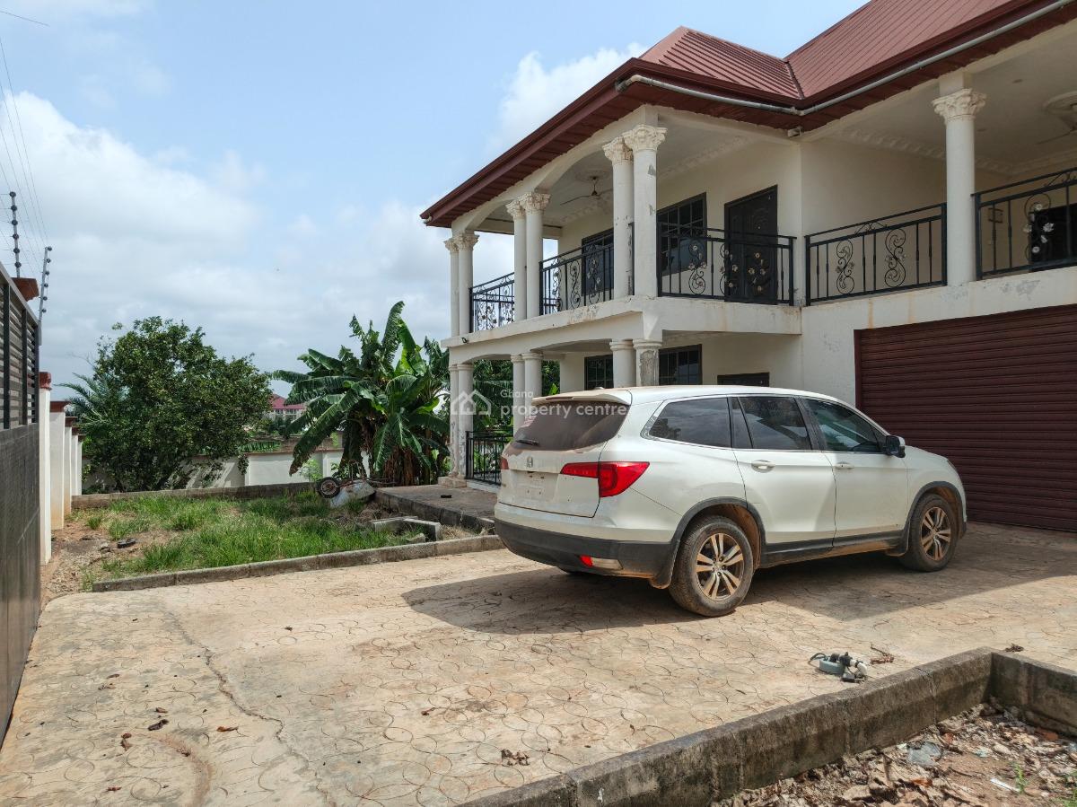 Luxury 5 Bedrooms, on Tanoso Abuakwa Rd., Atwima Nwabiagya, Ashanti, House for Sale