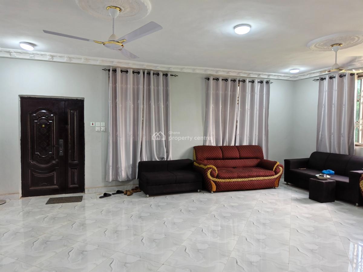 Luxury 5 Bedrooms, on Tanoso Abuakwa Rd., Atwima Nwabiagya, Ashanti, House for Sale